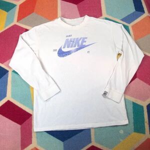 Nike Sportswear‎ M2Z Long Sleeve Tshirt  Small